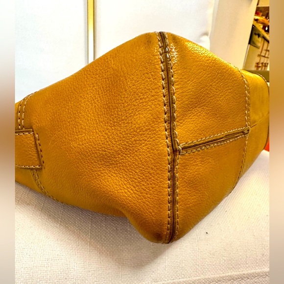 Michael Kors Shoulder Bag - Picture 6 of 12